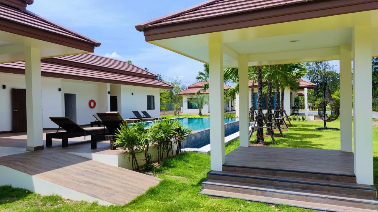 Isan Golf & Adventure Hotel Udon Thani Exterior foto